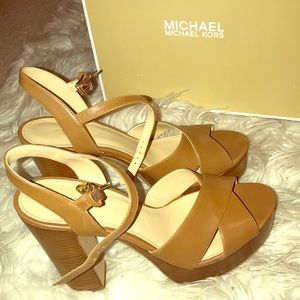 michael kors sia leather platform sandal